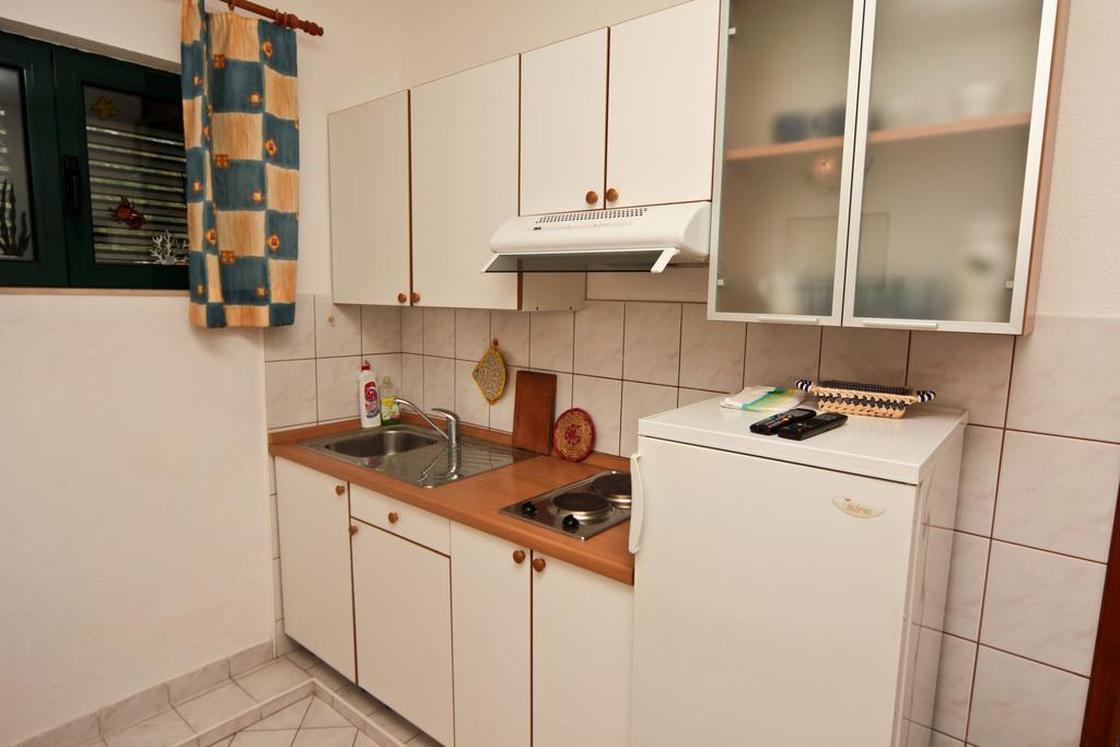 Apartments Toni Two Igrane Kültér fotó