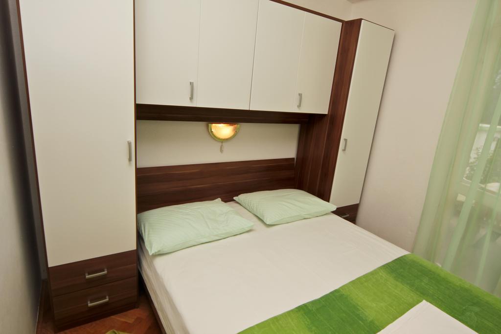 Apartments Toni Two Igrane Kültér fotó