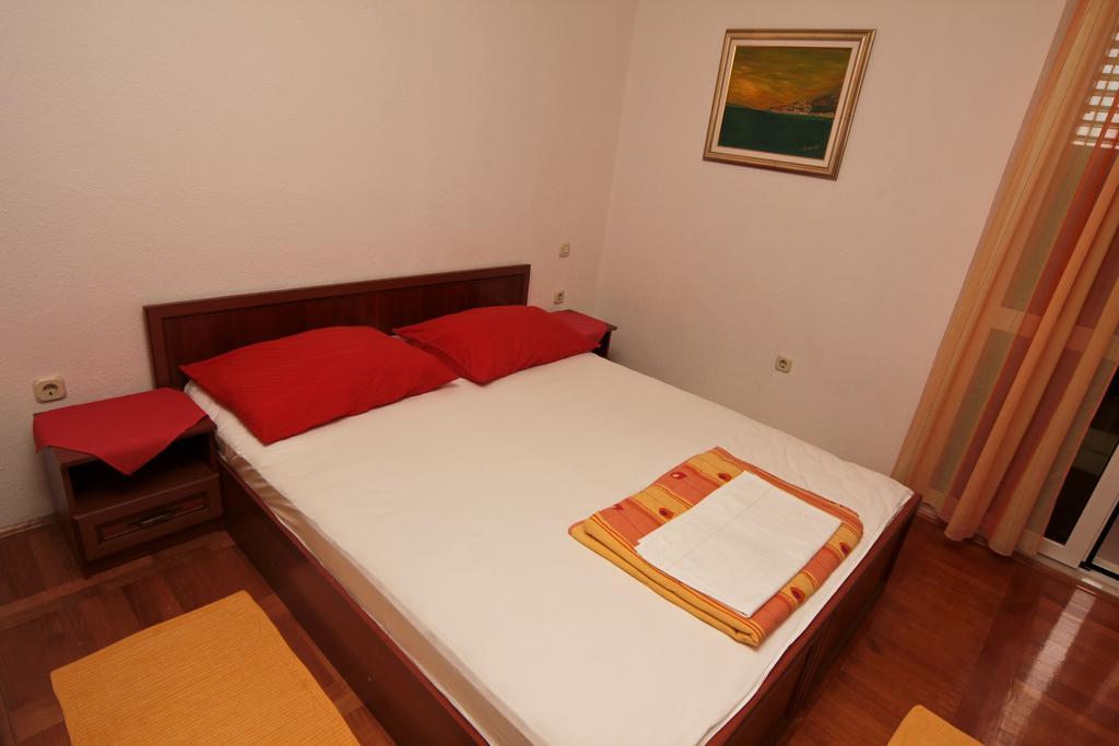 Apartments Toni Two Igrane Kültér fotó