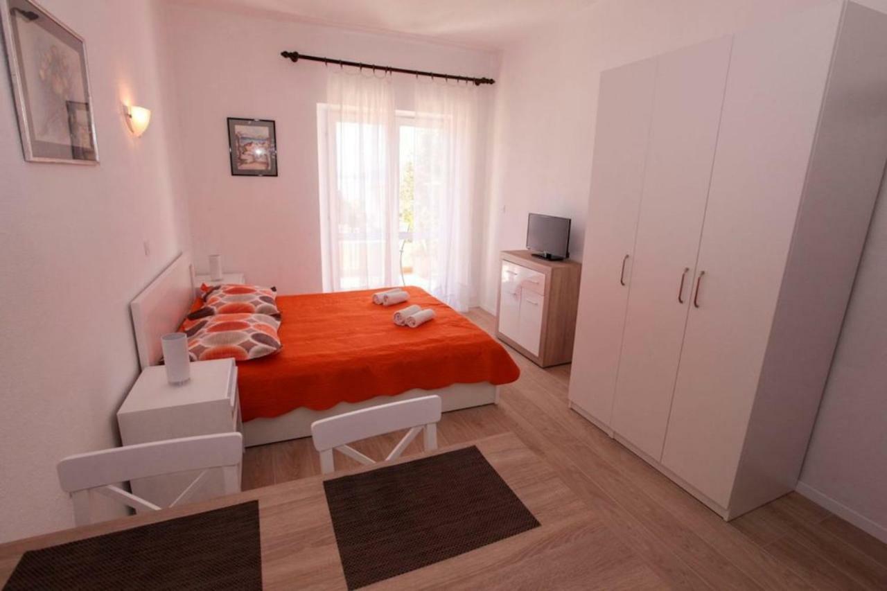 Apartments Toni Two Igrane Kültér fotó