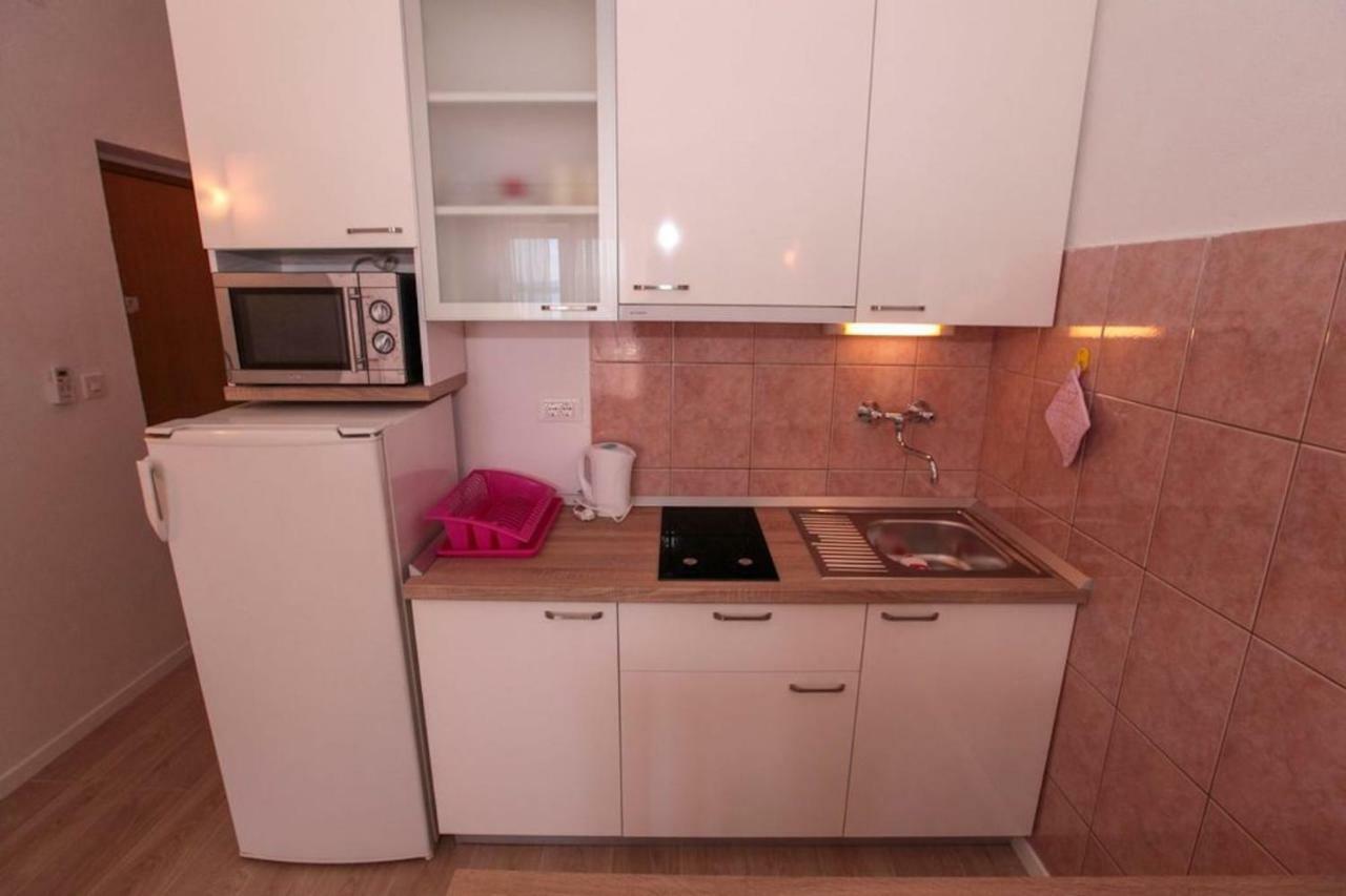 Apartments Toni Two Igrane Kültér fotó